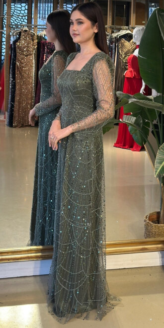 Açık Olive Kare Yaka Uzun Kollu Kloş Etekli Pullu Boncuklu Uzun Abiye Elbise 11047-20 - 2