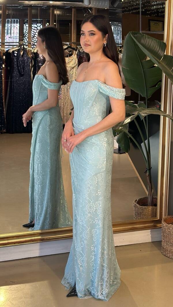 Açık Yeşil Sırt Dekolteli Anvelop Yırtmaçlı Likralı Dantel Uzun Abiye Elbise 11213-05 - 2