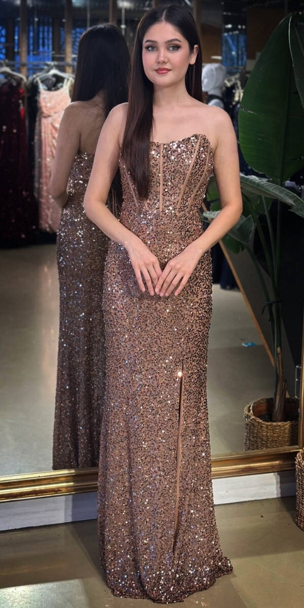 Bakır Straplez Yaka Sırt Dekolteli Yırtmaçlı Düz Kesim Payet Uzun Abiye Elbise 11093-04 - 1