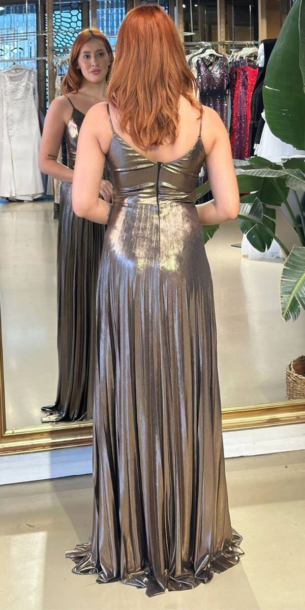 Bakır V Yaka İp Askılı Kloş Etekli Parlak Kumaş Uzun Abiye Elbise 11143-01 - 5