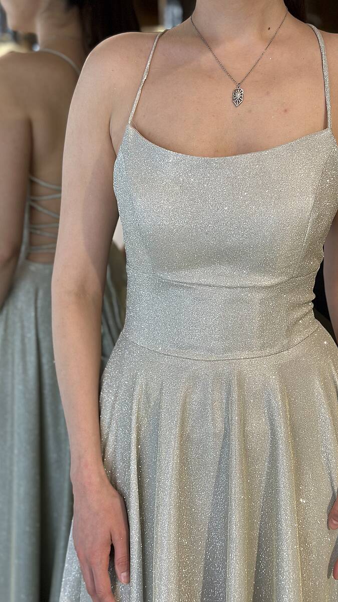 Bej İp Askılı Sırt Dekolteli Kloş Etekli Simli Uzun Abiye Elbise 7601 - 4