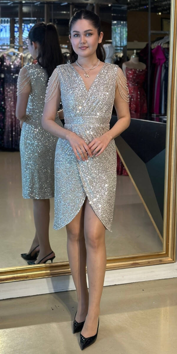 Bej Kalın Askılı Pullu Kısa Abiye Elbise 95041 - 1