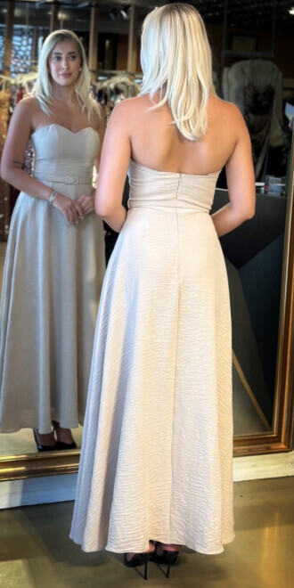 Bej Kemerli Straplez Yaka Kloş Etekli Keten Midi Abiye Elbise 11089 - 5