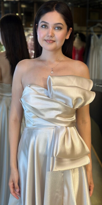 Bej Straplez Yaka Yırtmaçlı Kloş Etekli Organze Uzun Abiye Elbise 7679 - 3