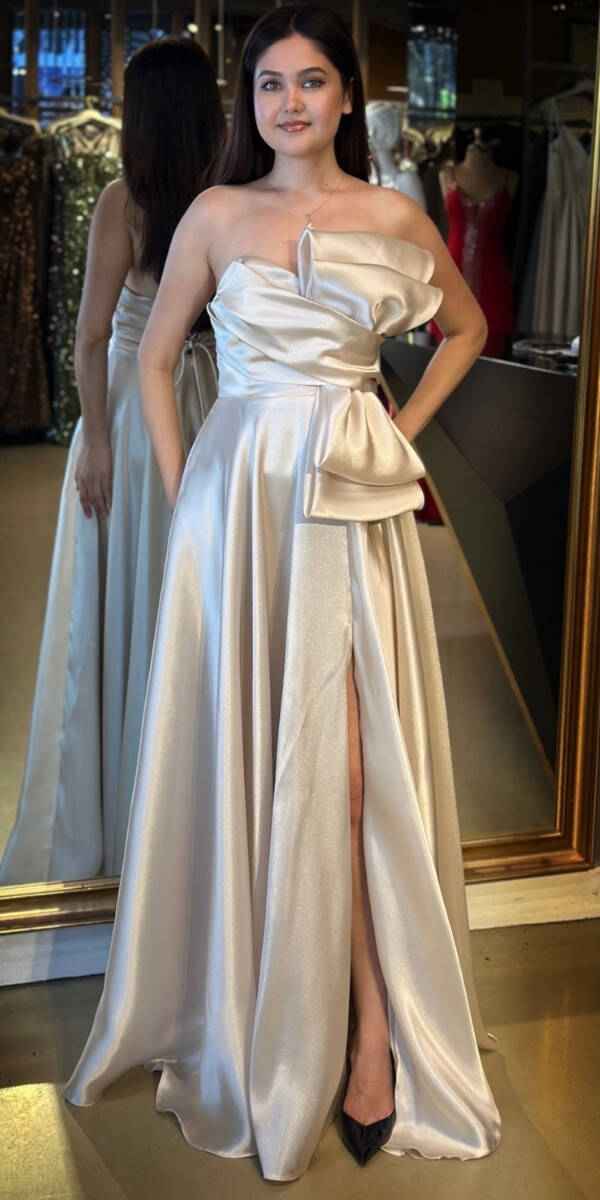 Bej Straplez Yaka Yırtmaçlı Kloş Etekli Organze Uzun Abiye Elbise 7679 - 1