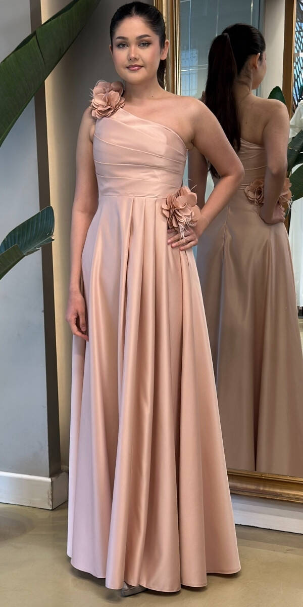 Bej Tek Omuzlu Çiçek Detaylı Kloş Etekli Saten Uzun Abiye Elbise 7659 - 1