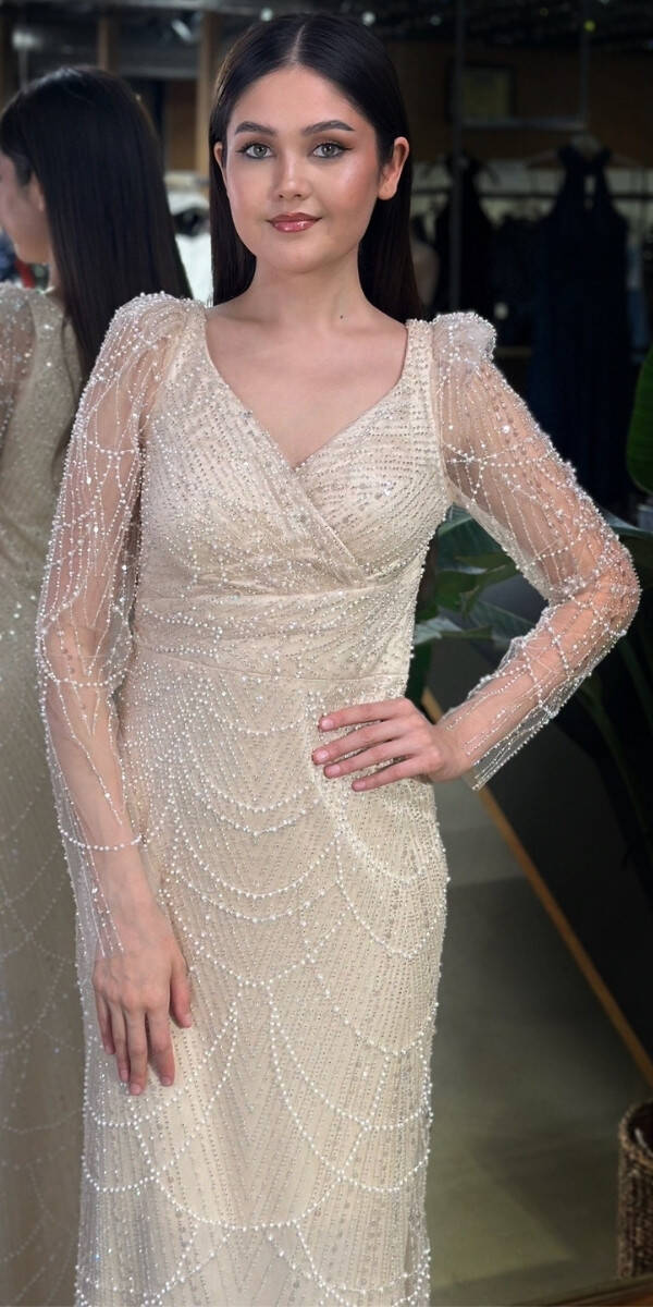 Bej V Yaka Uzun Kollu Düz Kesim Pullu Boncuklu Uzun Abiye Elbise 11001-07 - 3