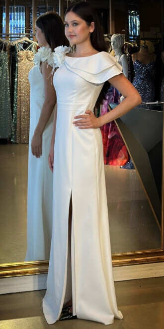 Beyaz Çiçek Detaylı Yırtmaçlı Düz Kesim Krep Uzun Abiye Elbise 11027 - 2