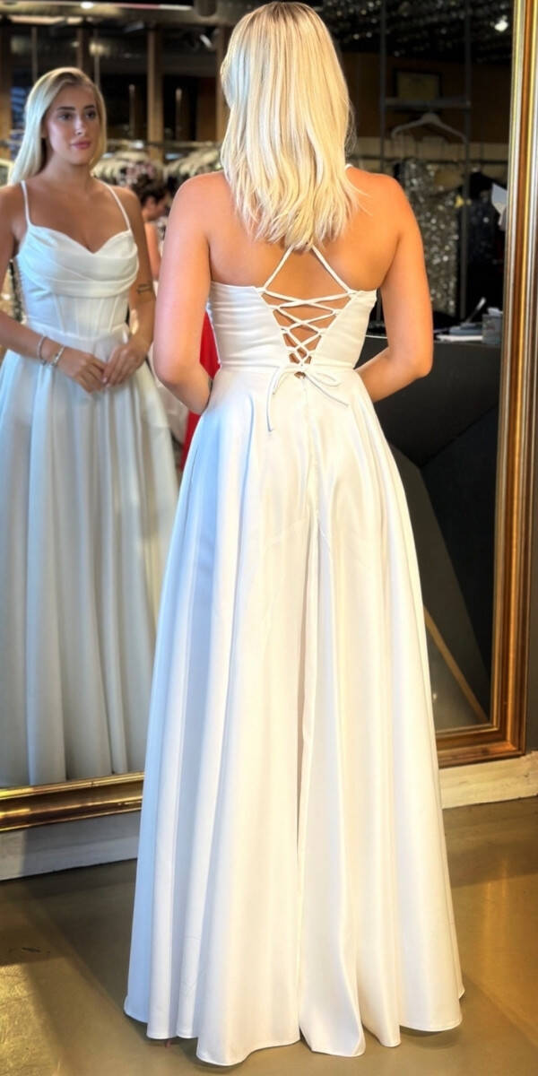 Beyaz İp Askılı Sırt Dekolteli Kloş Etekli Saten Uzun Abiye Elbise 7783 - 4