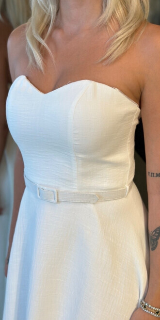 Beyaz Kemerli Straplez Yaka Kloş Etekli Keten Midi Abiye Elbise 11089 - 4