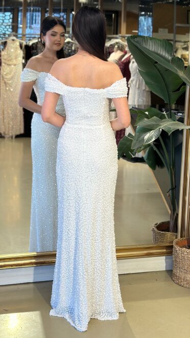 Beyaz Madonna Yaka Düz Kesim Likralı Payet Uzun Abiye Elbise 11085-11 - 5