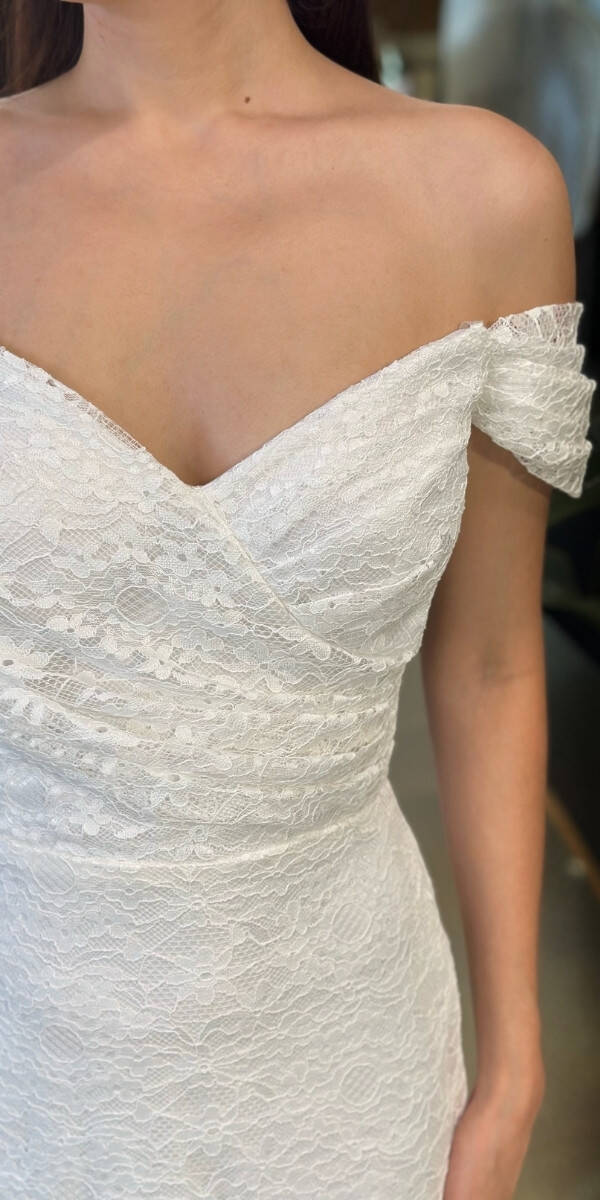 Beyaz Madonna Yaka Sırt Dekolteli Düz Kesim Dantel Uzun Abiye Elbise 11164-01 - 4