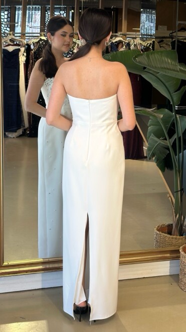 Beyaz Straplez Yaka Düz Kesim Krep Uzun Abiye Elbise 11210-01 - 5