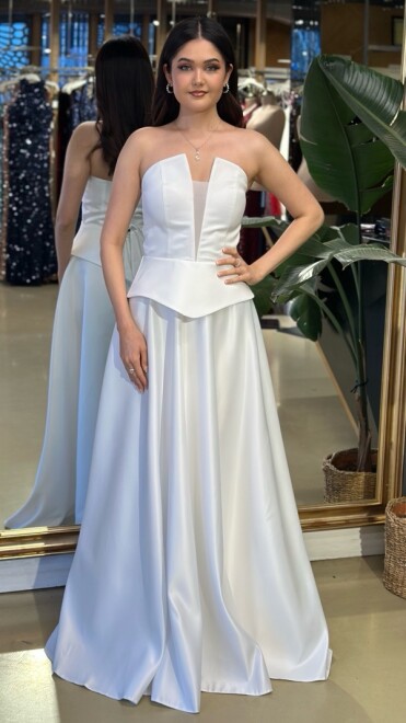 Beyaz Straplez Yaka Göğüs Dekolteli Kloş Etekli Saten Uzun Abiye Elbise 11227-04 