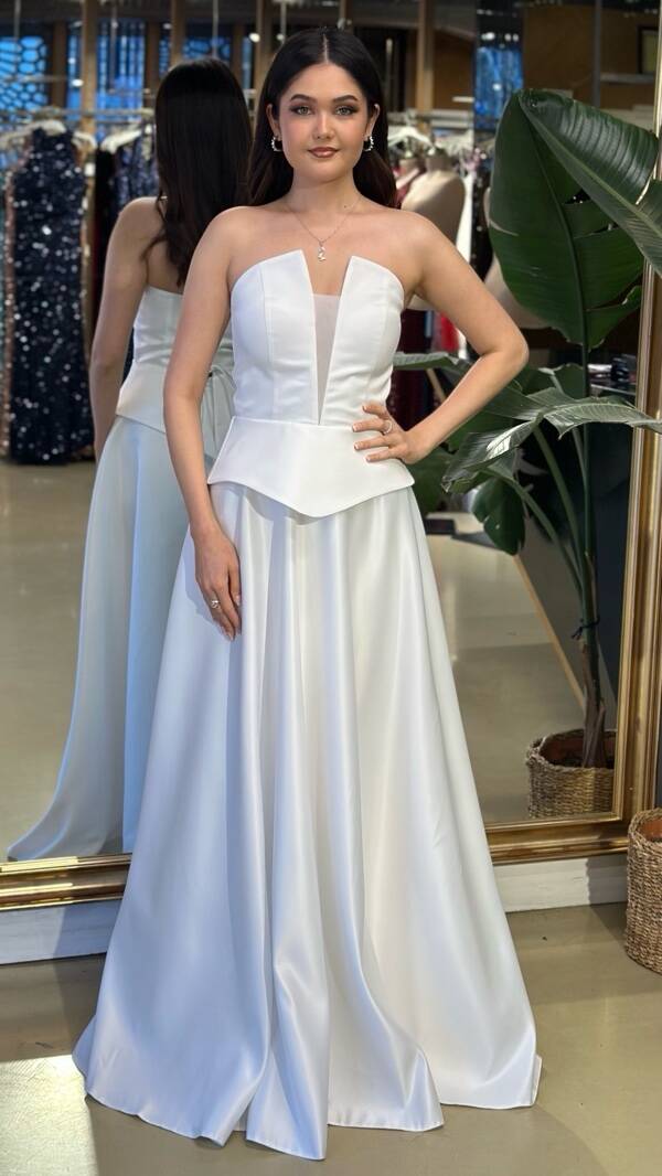 Beyaz Straplez Yaka Göğüs Dekolteli Kloş Etekli Saten Uzun Abiye Elbise 11227-04 - 1