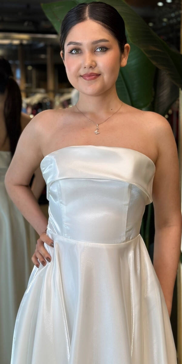 Beyaz Straplez Yaka Kloş Etekli Organze Uzun Abiye Elbise 7747 - 3