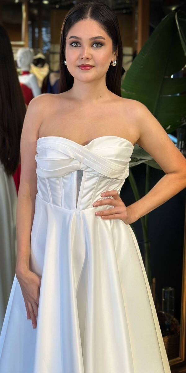 Beyaz Straplez Yaka Kloş Etekli Saten Midi Abiye Elbise 11182-02 - 3