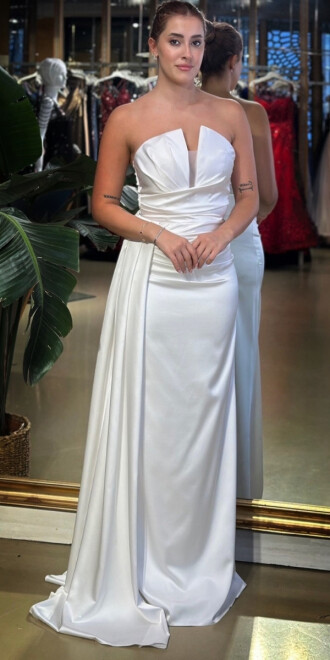 Beyaz Straplez Yaka Sırt Dekolteli Düz Kesim Saten Uzun Abiye Elbise 11131-05 
