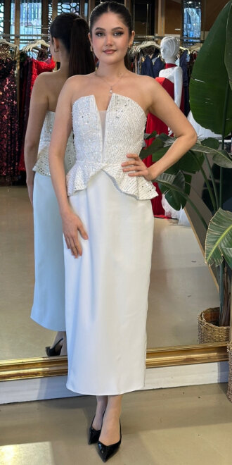 Beyaz Straplez Yaka Sırt Dekolteli Yırtmaçlı Düz Kesim Likralı Krep Midi Abiye Elbise 11115-02 - abiyeniall