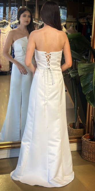 Beyaz Straplez Yaka Sırt Dekolteli Yırtmaçlı Düz Kesim Saten Uzun Abiye Elbise 11102-05 - 5