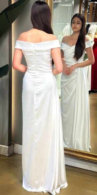 Beyaz Taş Detaylı Yırtmaçlı Düz Kesim Saten Uzun Abiye Elbise 7443 - 5