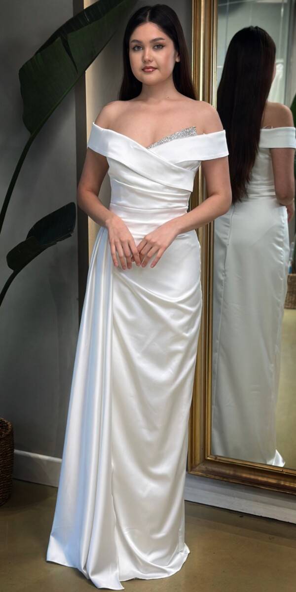 Beyaz Taş Detaylı Yırtmaçlı Düz Kesim Saten Uzun Abiye Elbise 7443 - 1