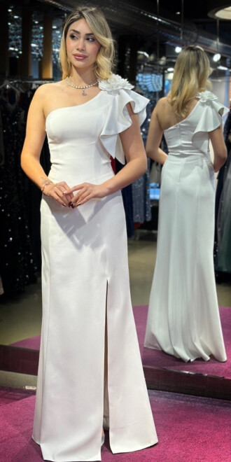 Beyaz Tek Omuzlu Çiçek Detaylı Yırtmaçlı Düz Kesim Krep Uzun Abiye Elbise 7658 - abiyeniall