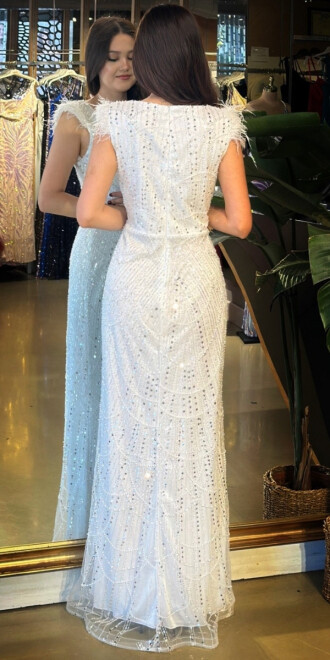 Beyaz V Yaka Kalın Askı Tuy Detaylı Düz Kesim Pullu Boncuklu Uzun Abiye Elbise 11052-06 - 5