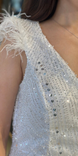 Beyaz V Yaka Kalın Askı Tuy Detaylı Düz Kesim Pullu Boncuklu Uzun Abiye Elbise 11052-06 - 4