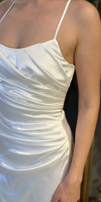 Beyaz Yuvarlak Yaka İp Askılı Sırt Dekolteli Yırtmaçlı Düz Kesim Saten Uzun Abiye Elbise 11105-03 - 4