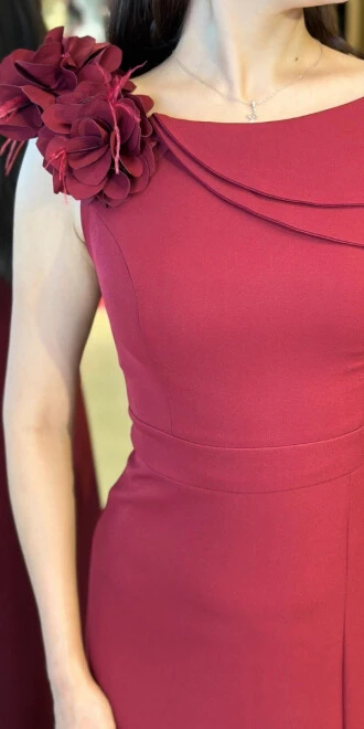 Bordo Çiçek Detaylı Yırtmaçlı Düz Kesim Krep Uzun Abiye Elbise 11027 - 4