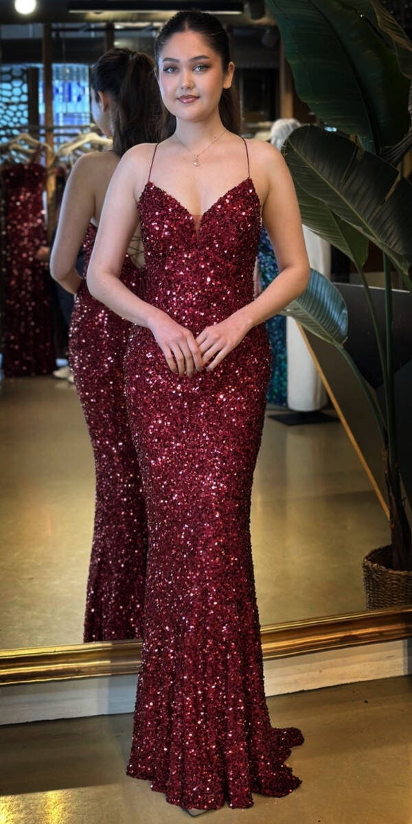 Bordo İp Askılı V Yaka Sırt Dekolteli Balık Etekli Pul Payet Uzun Abiye Elbise 7714 - 1