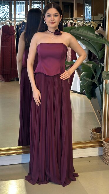 Bordo Straplez Yaka Çiçek Detaylı Kloş Etekli Tül Uzun Abiye Elbise 11153-04 