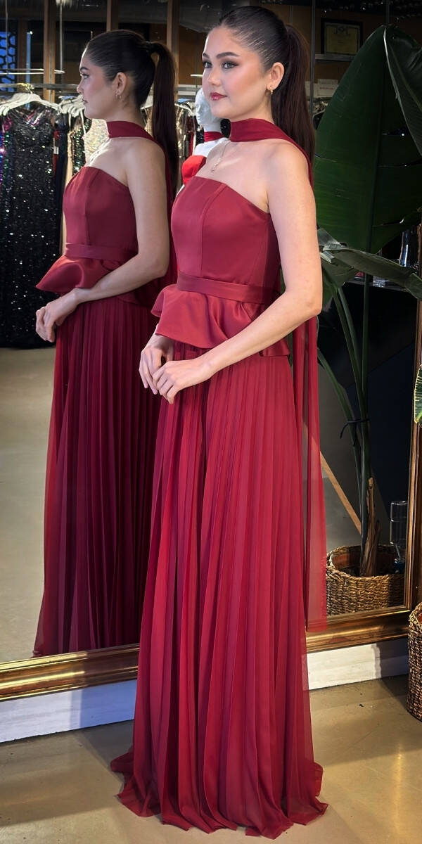 Bordo Straplez Yaka Sırt Dekolteli Kloş Etekli Şifon Uzun Abiye Elbise 11140-04 - 2