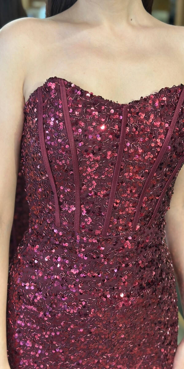 Bordo Straplez Yaka Sırt Dekolteli Yırtmaçlı Düz Kesim Payet Uzun Abiye Elbise 11093-07 - 4