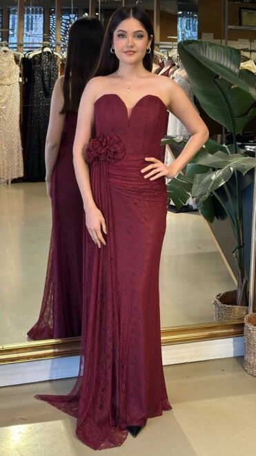 Bordo Straplez Yaka Yırtmaçlı Düz Kesim Likralı Dantel Uzun Abiye Elbise 11194-05 