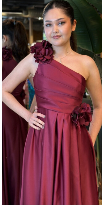 Bordo Tek Omuzlu Çiçek Detaylı Kloş Etekli Saten Uzun Abiye Elbise 7659 - 3