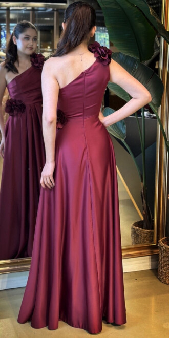 Bordo Tek Omuzlu Çiçek Detaylı Kloş Etekli Saten Uzun Abiye Elbise 7659 - 5