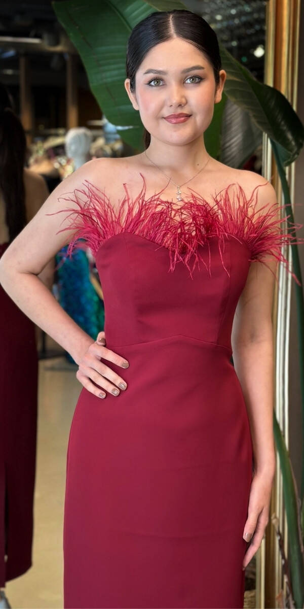 Bordo Tüy Detaylı Yırtmaçlı Düz Kesim Krep Midi Abiye Elbise 7765 - 3