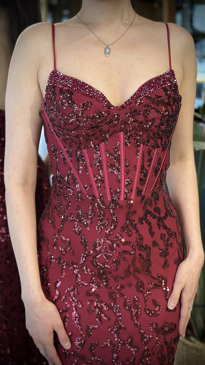 Bordo V Yaka İp Askılı Yırtmaçlı Düz Kesim Pullu Boncuklu Uzun Abiye Elbise 11263-01 - 3