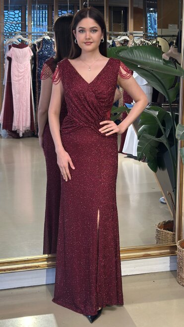 Bordo V Yaka Kalın Askı Yırtmaçlı Düz Kesim Likralı Pullu Boncuklu Uzun Abiye Elbise 11179-05 