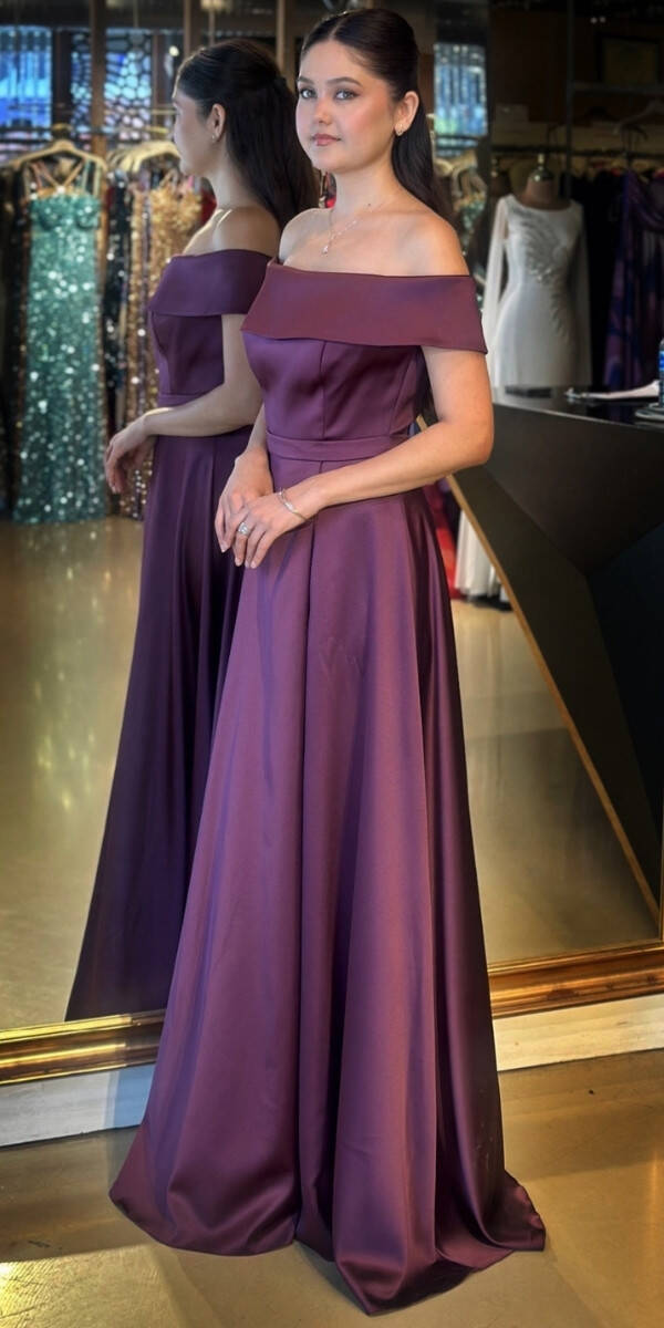 Damson Madonna Yaka Kloş Etekli Saten Uzun Abiye Elbise 11067 - 2