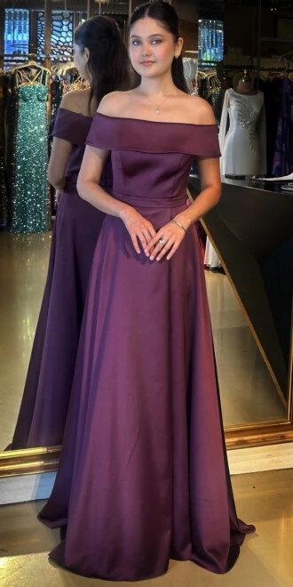 Damson Madonna Yaka Kloş Etekli Saten Uzun Abiye Elbise 11067 