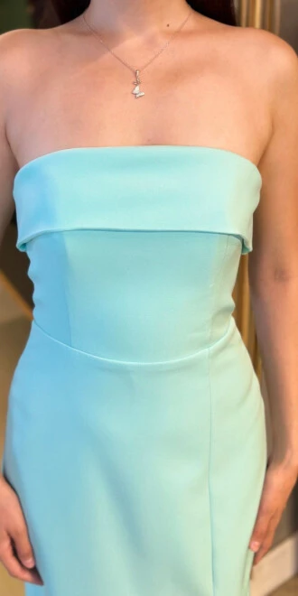 Mintgrünes Trägerloses Midikleid Aus Krepp Mit Schlitz Und Geradem Schnitt – Abendkleid 7692 - 4