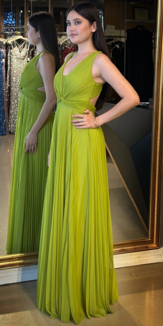 Fıstık Yeşili Kalın Askı Sırt Dekolteli Kloş Etekli Şifon Tül Uzun Abiye Elbise 7645 - 2