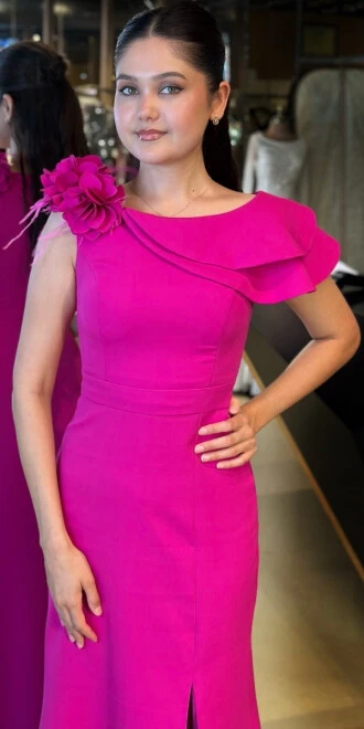 Fuşya Çiçek Detaylı Yırtmaçlı Düz Kesim Krep Uzun Abiye Elbise 11027 - 3