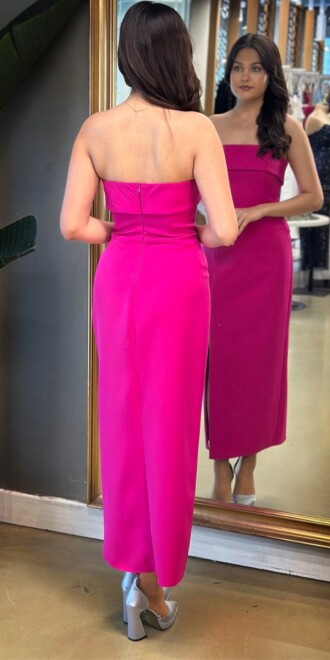 Fuşya Straplez Yaka Yırtmaçlı Düz Kesim Krep Midi Abiye Elbise 7692 - 5