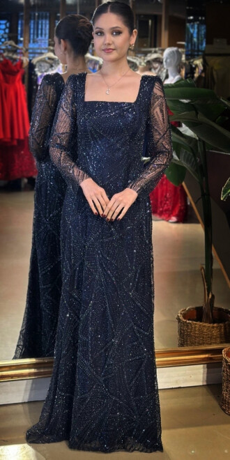 Gece Mavisi Kare Yaka Uzun Kollu Kloş Etekli Pullu Boncuklu Uzun Abiye Elbise 11047-11 