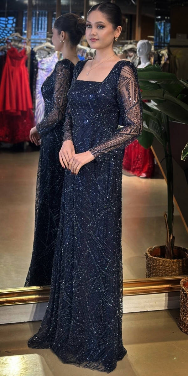 Gece Mavisi Kare Yaka Uzun Kollu Kloş Etekli Pullu Boncuklu Uzun Abiye Elbise 11047-11 - 2