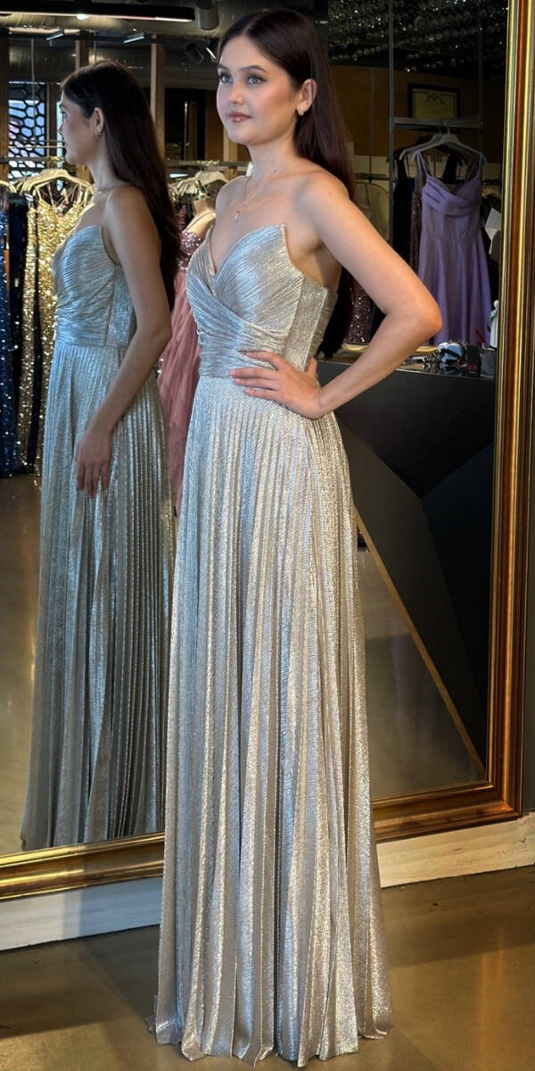 Gri Straplez Yaka Kloş Etekli Jakarlı Uzun Abiye Elbise 11080 - 2